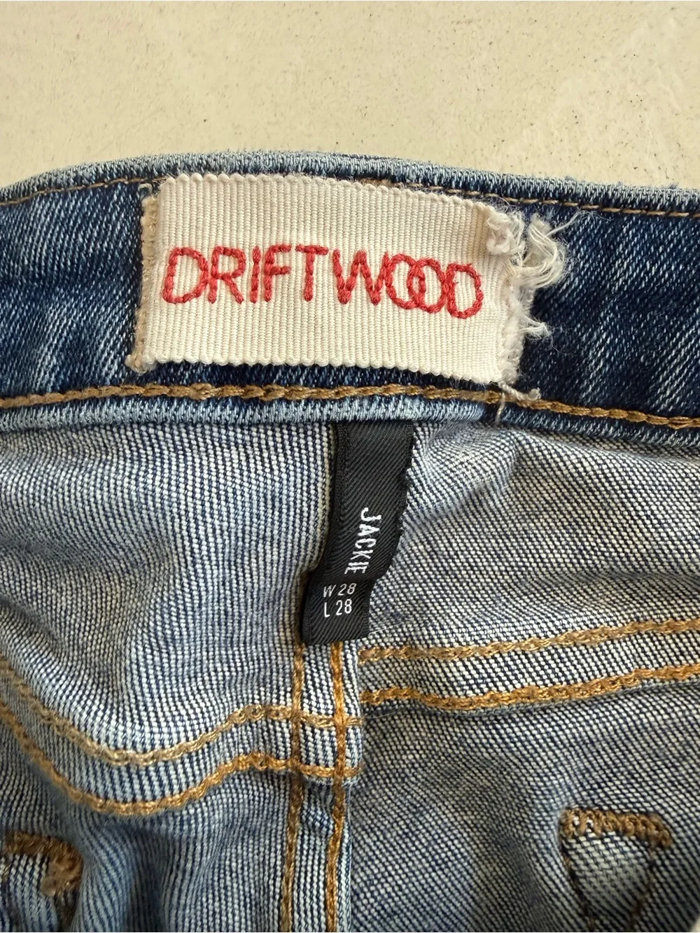 Driftwood Jackie Low Rise Embroidered Skinny Jeans 28